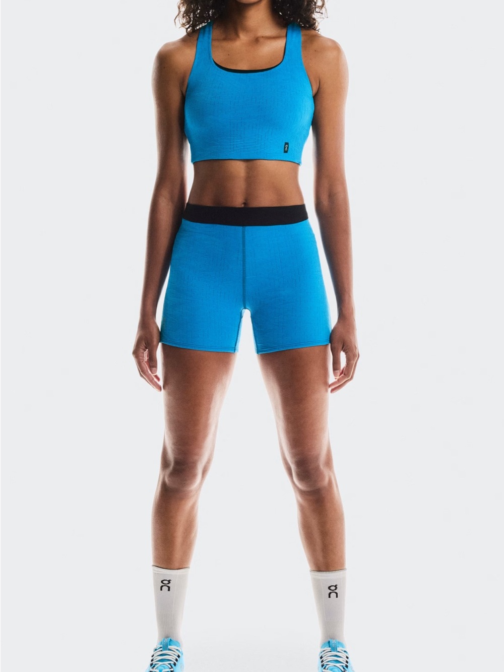 On Running Pace Tight Shorts Malibu